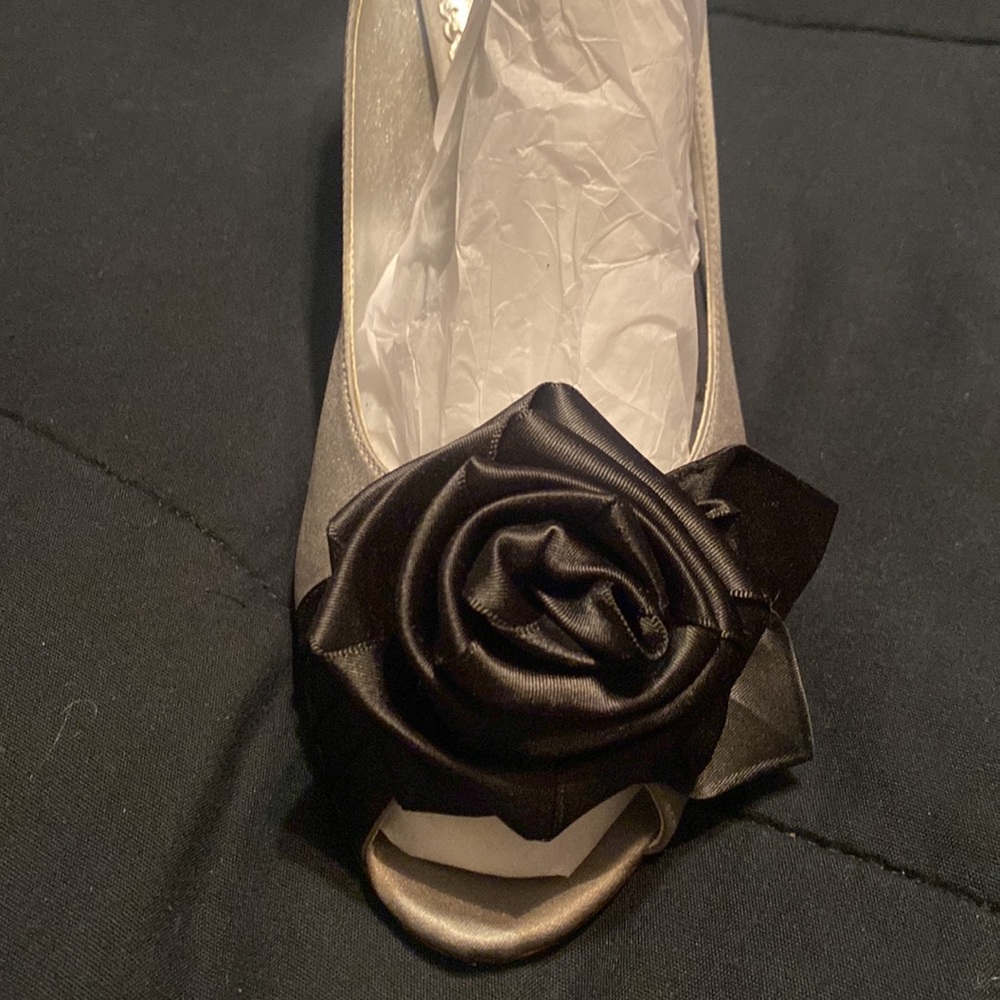 Woman’s 👠 - Picture 4 of 4